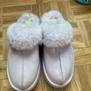 Furry Ugg slipper boot